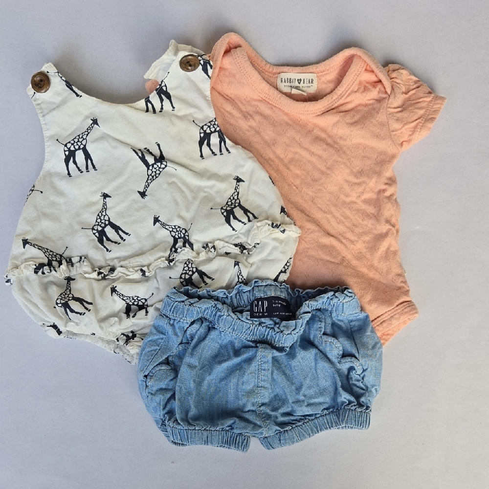 Set of 3 - Blueberi Boulevard 3-6mo Giraffe Romper Baby Outfit Bundle